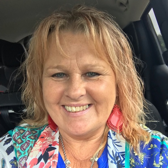 Meet your Posher, Beverly - Picture 1 of 1